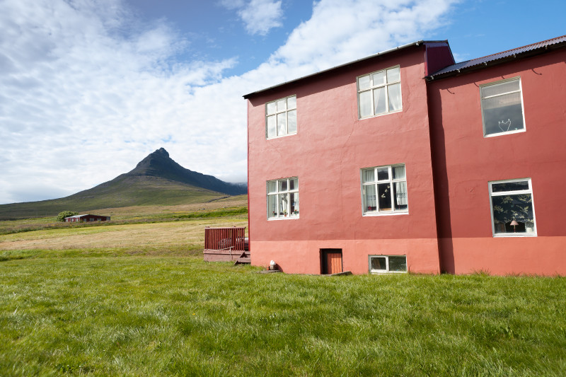 Red house and mountain